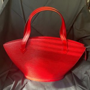 Classy Vintage Louis Vuitton  EPI in GREAT CONDITION!